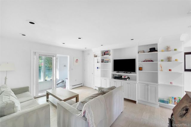 3 Jefferson Ave., Hampton Bays, NY 11946