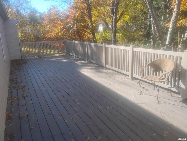 1131 N WILDWOOD Court, Peoria, IL 61604