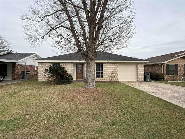 4033 Brentwood Avenue, Lake Charles, LA 70607