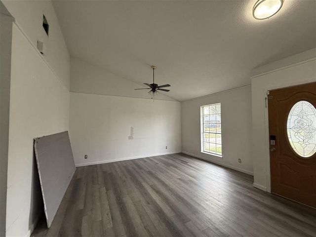 4033 Brentwood Avenue, Lake Charles, LA 70607