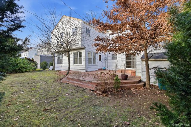 58 Dartmouth Street, Garden City, NY 11530