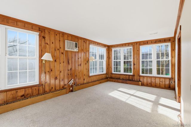 58 Dartmouth Street, Garden City, NY 11530