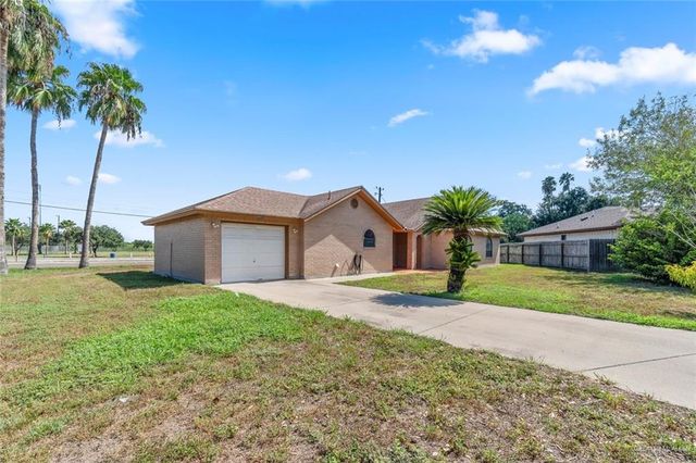 901 Chaparral Street, La Feria, TX 78559