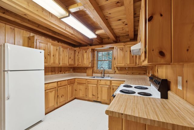 415 W Carolina Avenue, Summerville, SC 29483