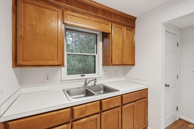 415 W Carolina Avenue, Summerville, SC 29483