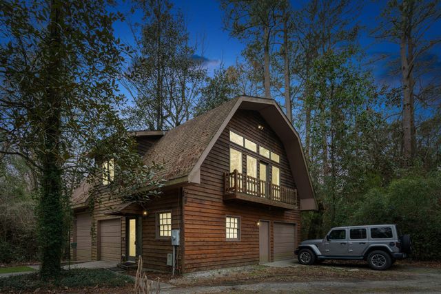 415 W Carolina Avenue, Summerville, SC 29483