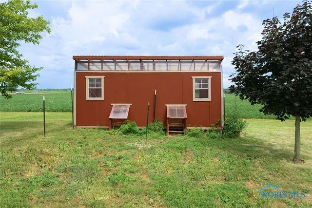 5196 County Road J, Edon, OH 43518