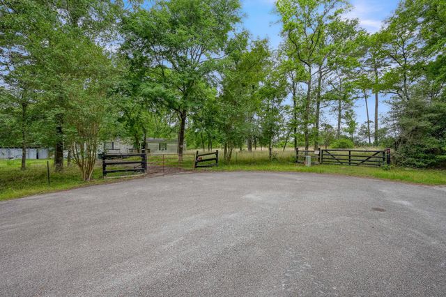 6866 Pennsylvania Avenue, Montgomery, TX 77316