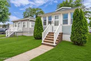 79 Ideal Avenue, North Middletown, NJ 07748