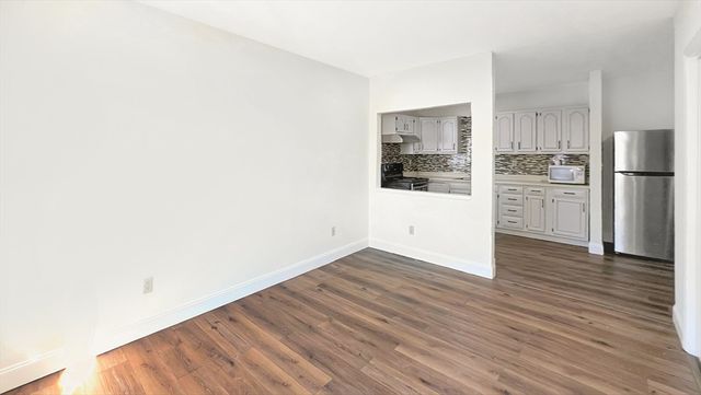 8 Wall Street 1, Foxboro, MA 02035