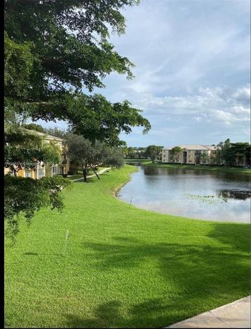 1100 Crestwood Court 1110, Royal Palm Beach, FL 33411