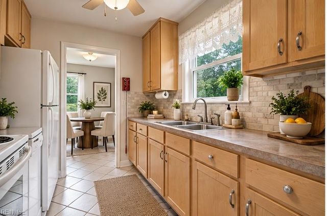 217 N Lynnriver DR, Virginia Beach, VA 23452