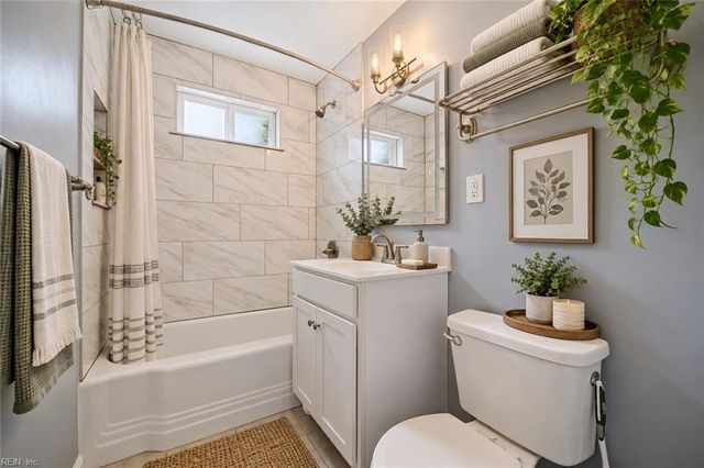 217 N Lynnriver DR, Virginia Beach, VA 23452