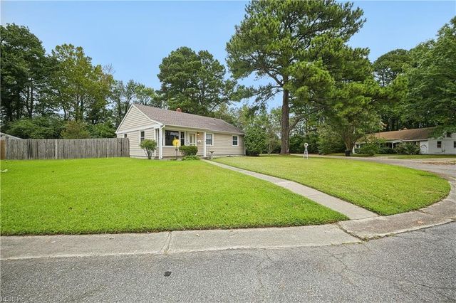 217 N Lynnriver DR, Virginia Beach, VA 23452