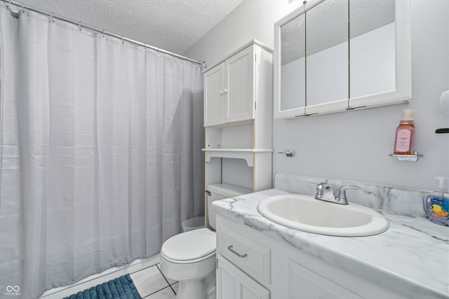 915 Kokomo Lane, Indianapolis, IN 46241