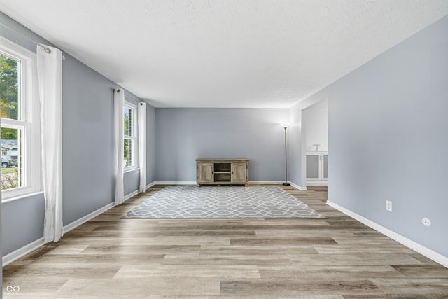 915 Kokomo Lane, Indianapolis, IN 46241