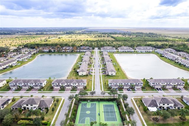 9826 E Villa Circle, Vero Beach, FL 32966