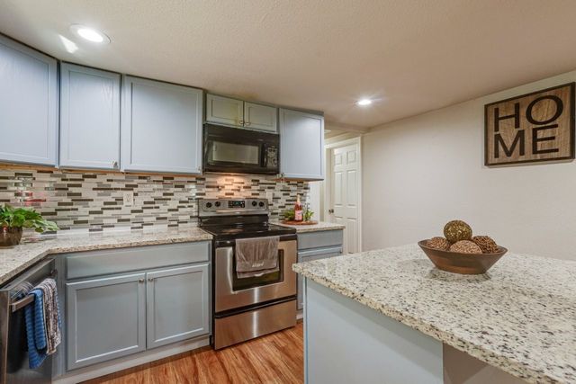 5720 Geddes Avenue, Fort Worth, TX 76107