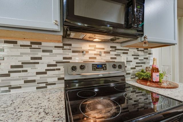 5720 Geddes Avenue, Fort Worth, TX 76107