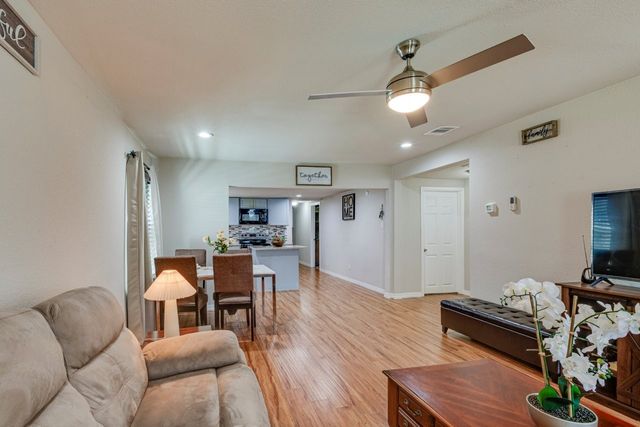 5720 Geddes Avenue, Fort Worth, TX 76107