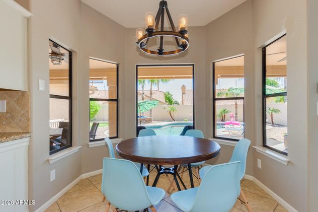 1585 W HONEYSUCKLE Lane, Chandler, AZ 85248