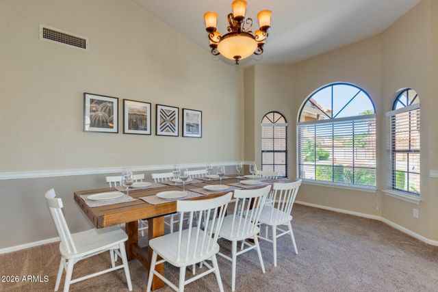 1585 W HONEYSUCKLE Lane, Chandler, AZ 85248