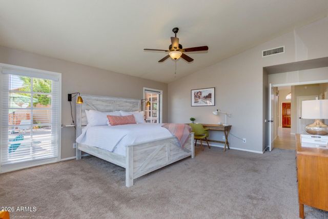 1585 W HONEYSUCKLE Lane, Chandler, AZ 85248