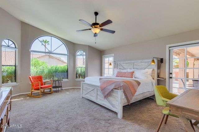 1585 W HONEYSUCKLE Lane, Chandler, AZ 85248