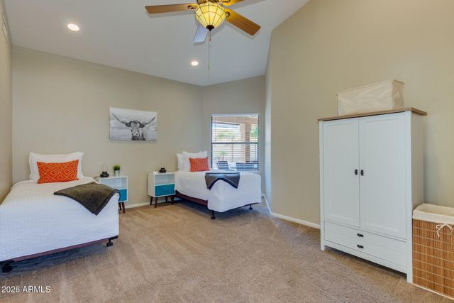 1585 W HONEYSUCKLE Lane, Chandler, AZ 85248