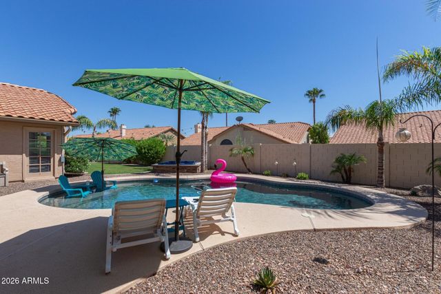 1585 W HONEYSUCKLE Lane, Chandler, AZ 85248