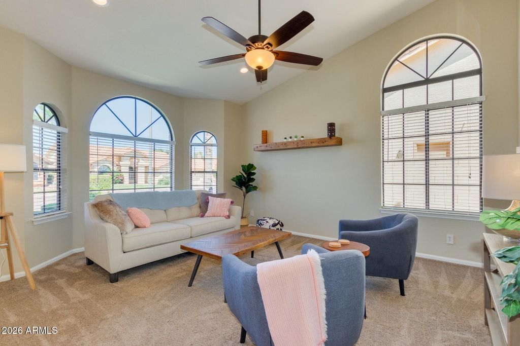 1585 W HONEYSUCKLE Lane, Chandler, AZ 85248 — photo 4