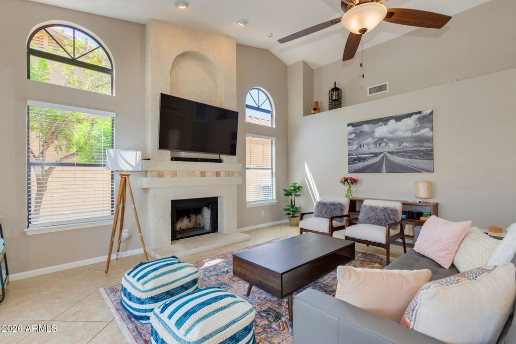 1585 W HONEYSUCKLE Lane, Chandler, AZ 85248 — photo 5