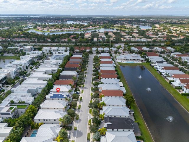 10470 NW 69th Ter 1, Doral, FL 33178