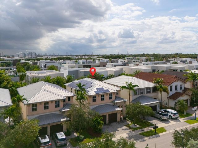 10470 NW 69th Ter 1, Doral, FL 33178