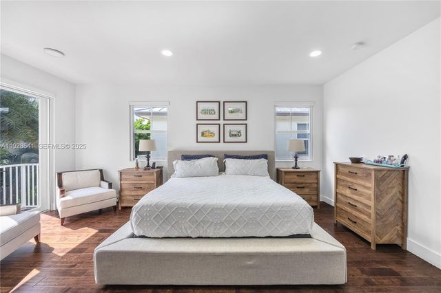 10470 NW 69th Ter 1, Doral, FL 33178