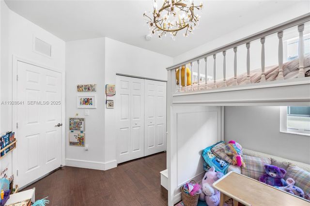 10470 NW 69th Ter 1, Doral, FL 33178