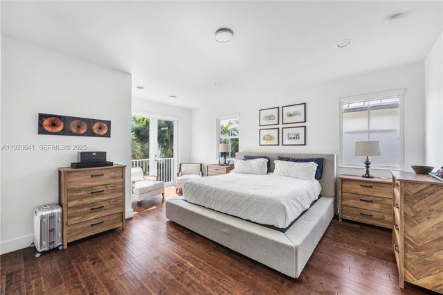 10470 NW 69th Ter 1, Doral, FL 33178