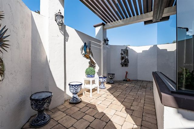 7121 NE 22ND COURT ROAD, Ocala, FL 34479