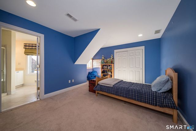 70 High Hill Circle, Madison, CT 06443