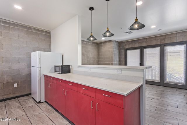 129 N 11TH Avenue 2A, Phoenix, AZ 85007