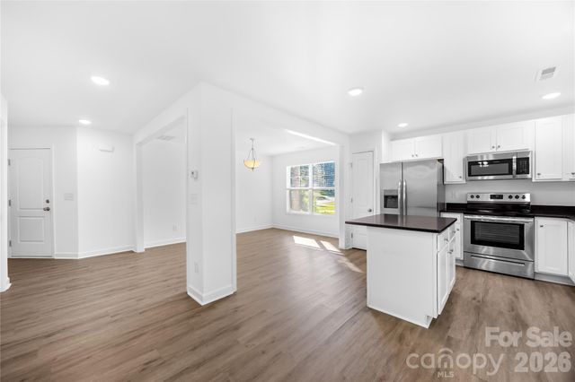 242 Valleybrook Lane, Troutman, NC 28166
