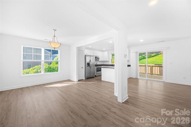 242 Valleybrook Lane, Troutman, NC 28166