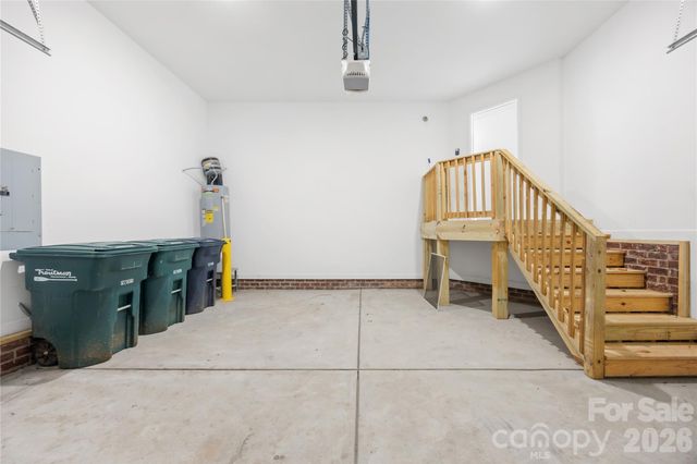 242 Valleybrook Lane, Troutman, NC 28166