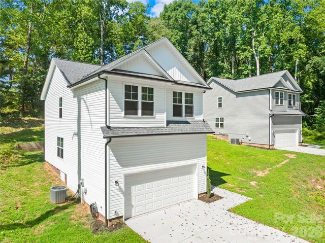 242 Valleybrook Lane, Troutman, NC 28166