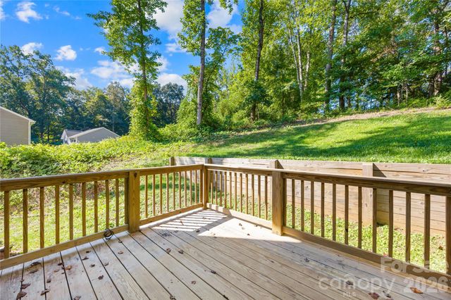 242 Valleybrook Lane, Troutman, NC 28166