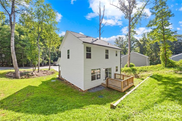 242 Valleybrook Lane, Troutman, NC 28166
