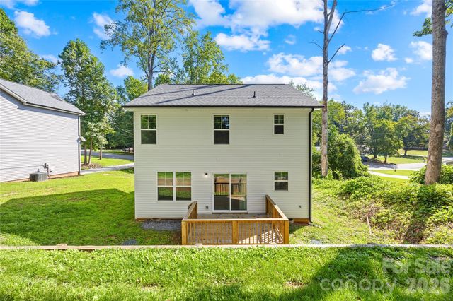 242 Valleybrook Lane, Troutman, NC 28166