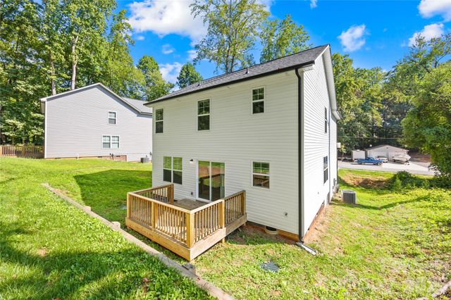 242 Valleybrook Lane, Troutman, NC 28166