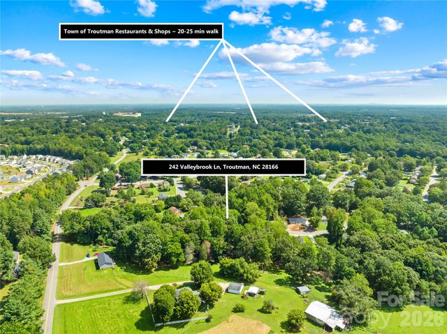 242 Valleybrook Lane, Troutman, NC 28166