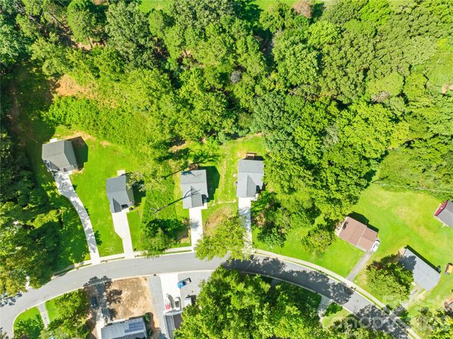 242 Valleybrook Lane, Troutman, NC 28166